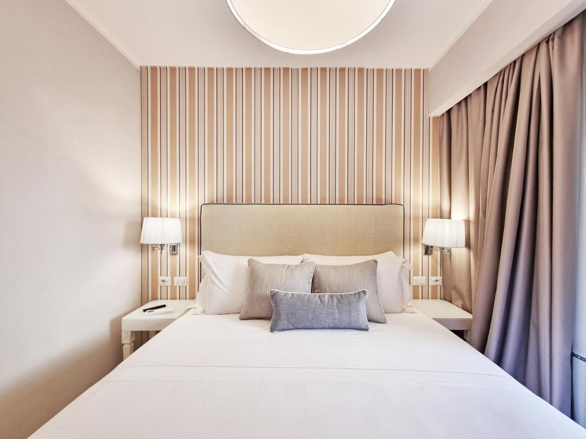 Hotel Plaza Porto Azzurro Extérieur photo