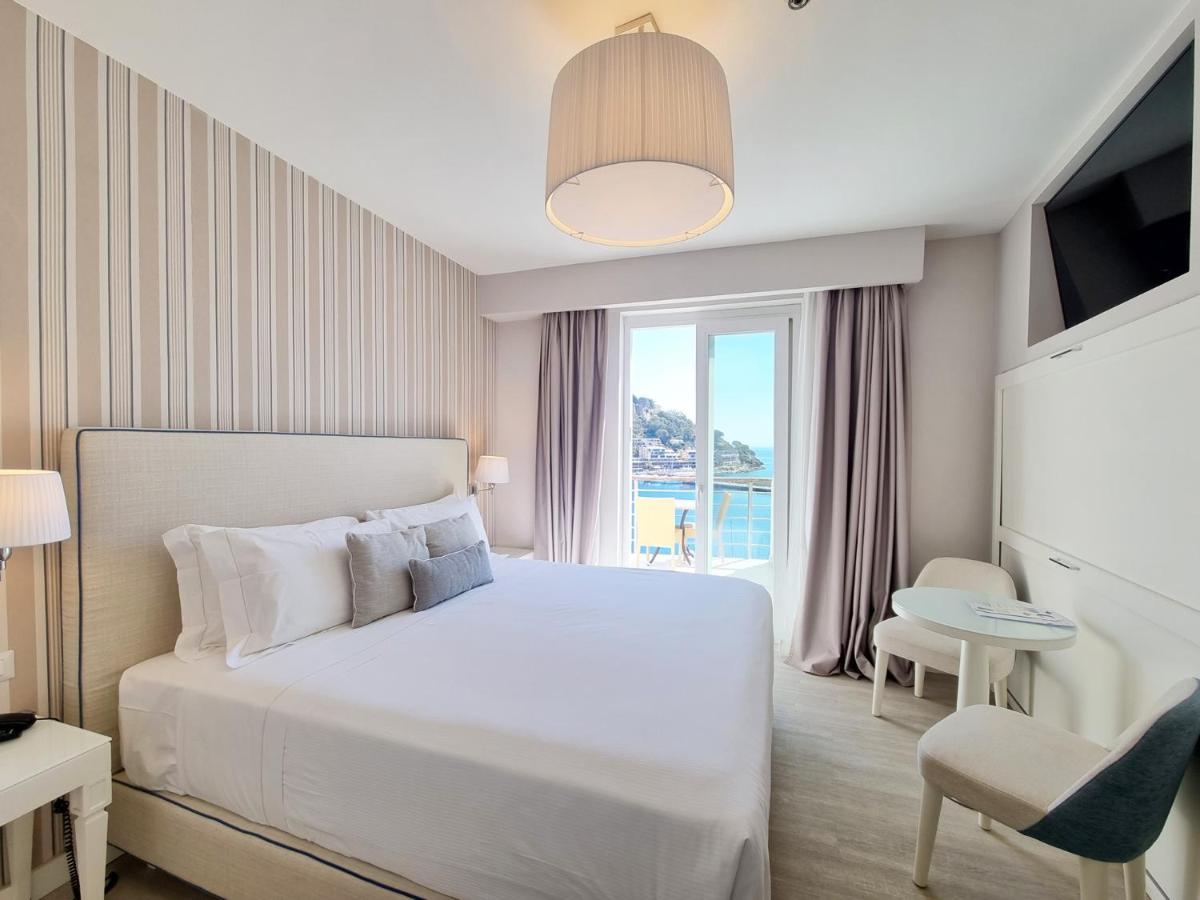 Hotel Plaza Porto Azzurro Extérieur photo